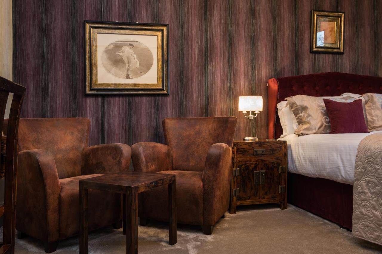 The Howbeck & The Retreat Incl Off-site Health Club And Parking Ev Point Available Guest house