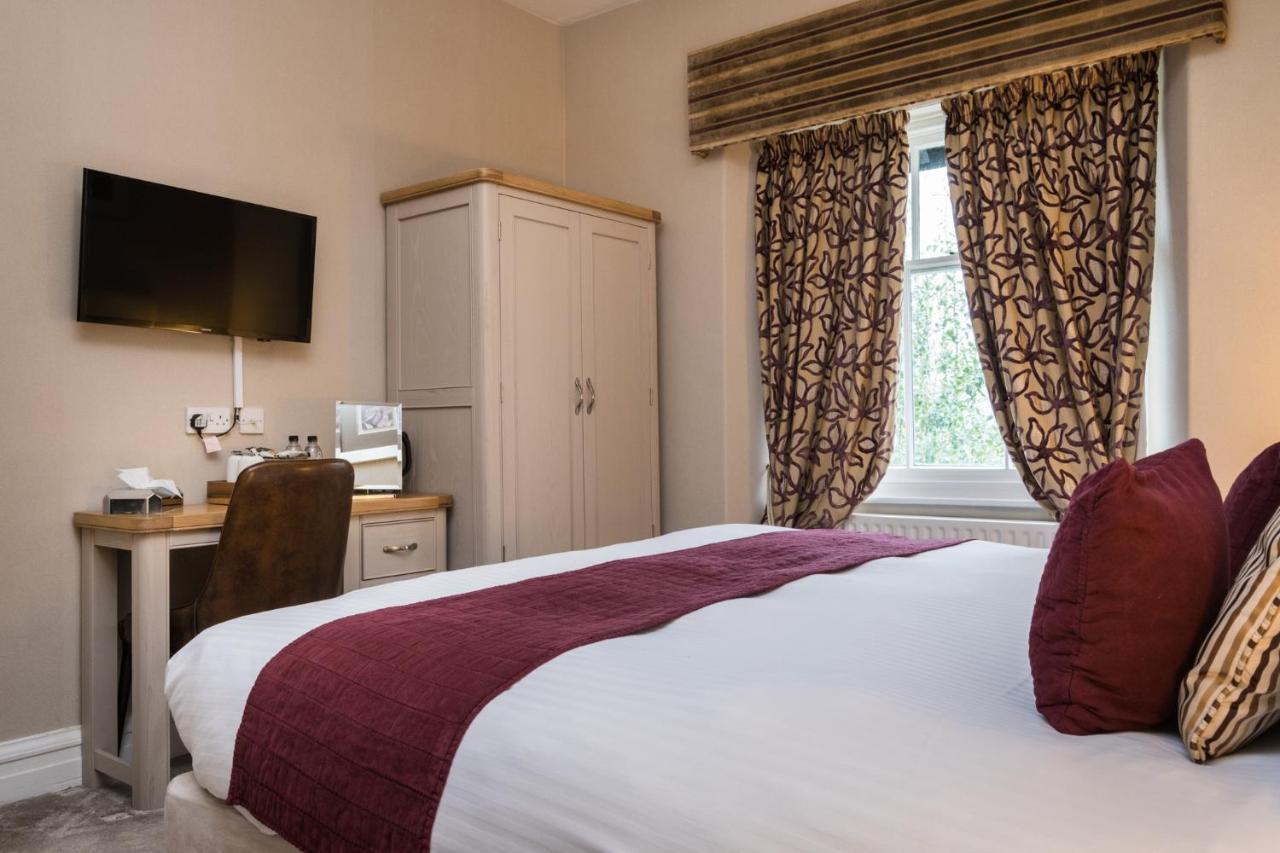 The Howbeck & The Retreat Incl Off-site Health Club And Parking Ev Point Available Guest house