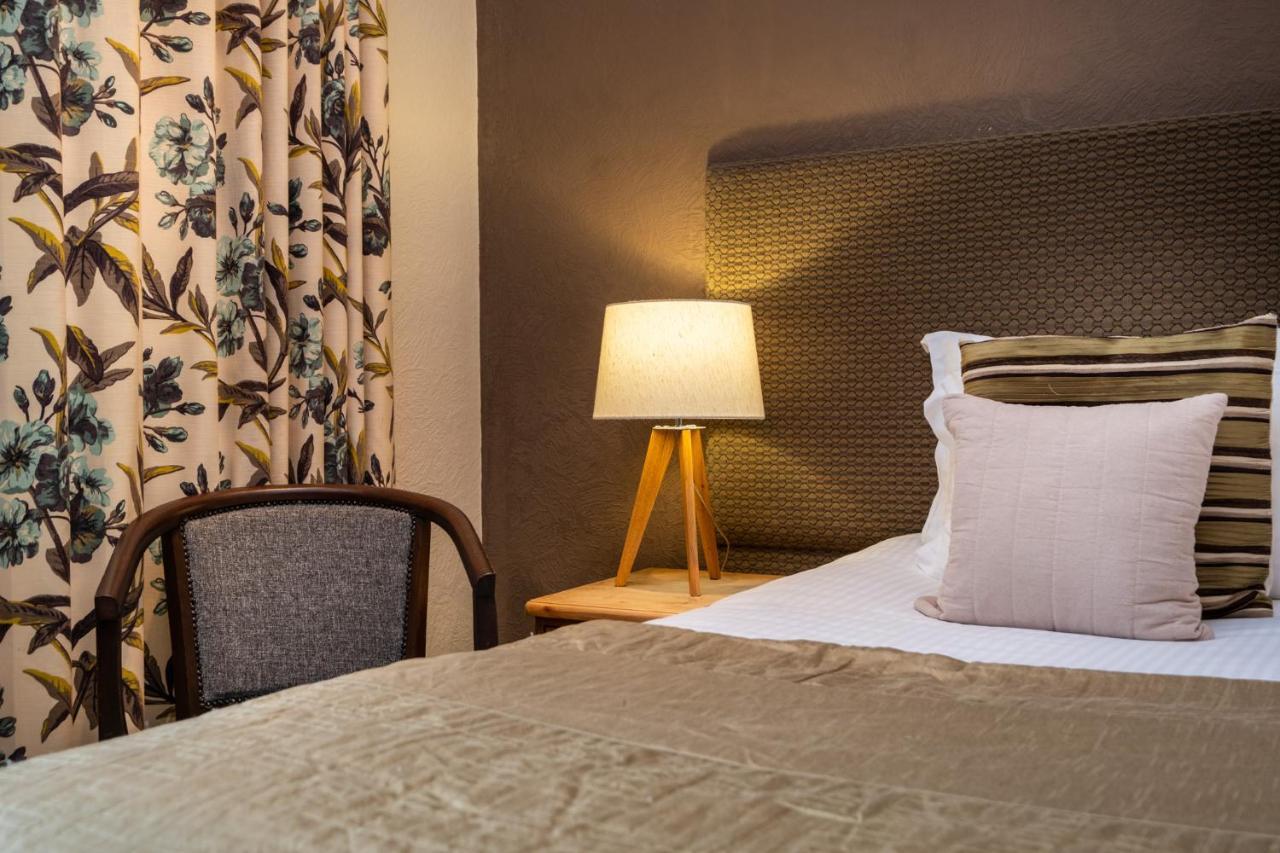 The Howbeck & The Retreat Incl Off-site Health Club And Parking Ev Point Available Guest house
