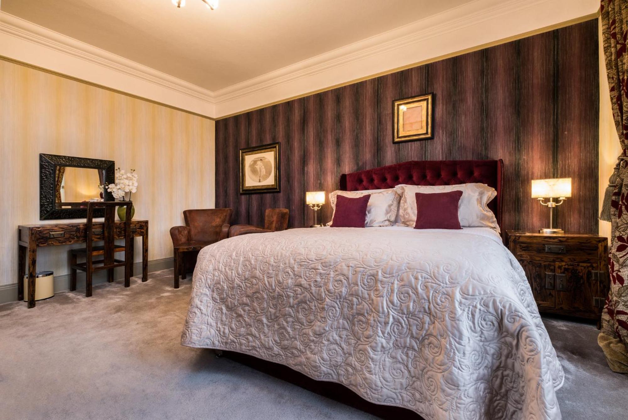 Guest house The Howbeck & The Retreat Incl Off-site Health Club And Parking Ev Point Available 5*