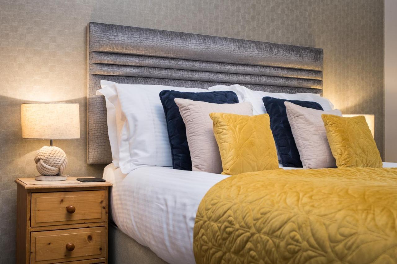 The Howbeck & The Retreat Incl Off-site Health Club And Parking Ev Point Available Guest house