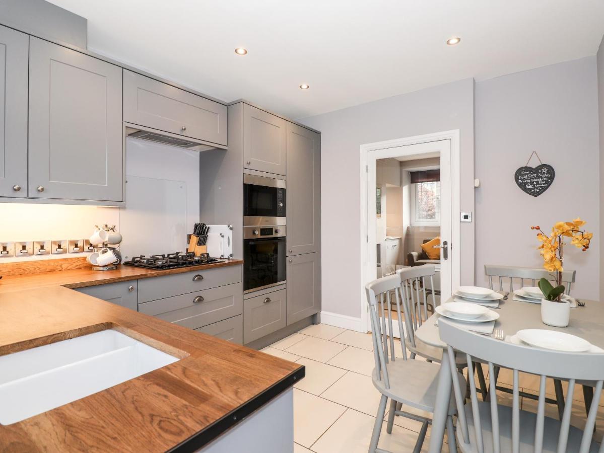 Lakestone Holiday home *