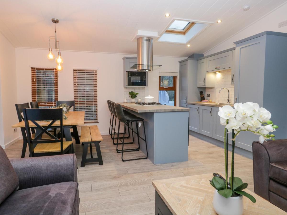 25 Thirlmere