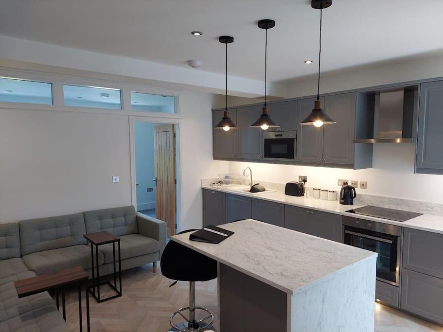 Jester Court: With Health Club Access Apartamento *