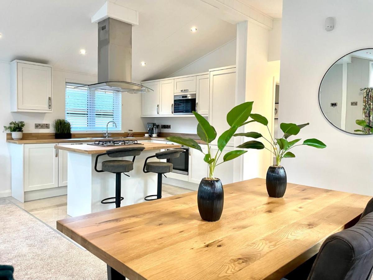 Thirlmere 4 Luxury At White Cross Bay Windermere