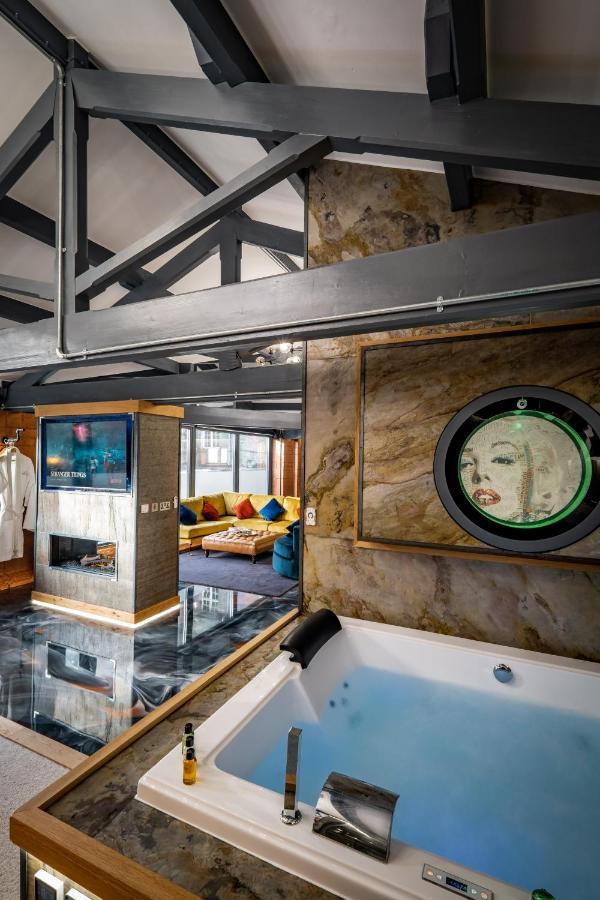 Architect's Loft Apartment