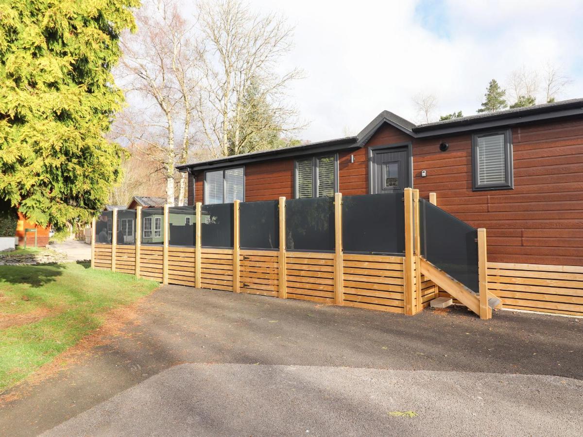 Thirlmere 4 *