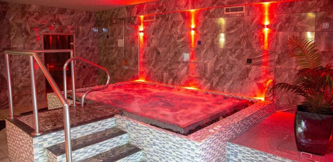 Apartment Biskey Howe Flat - Free Off-site Health Club Access With Pool, Sauna, Steam & Gym