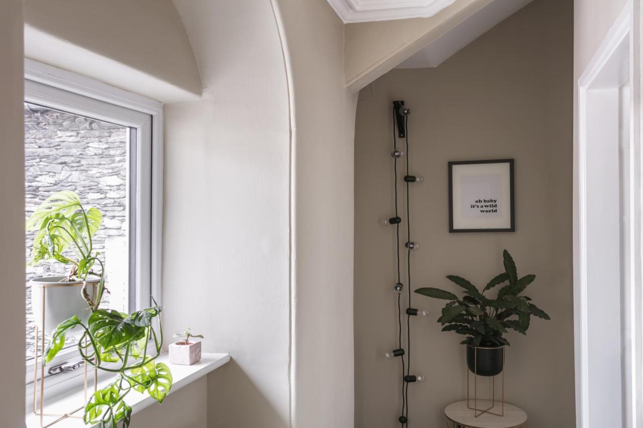 14 Church Street- Close To Train Station *