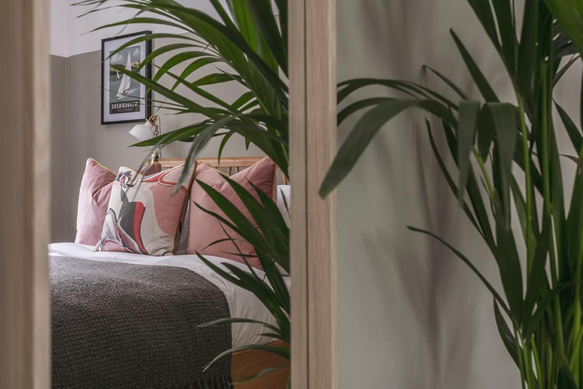 14 Church Street- Close To Train Station Windermere