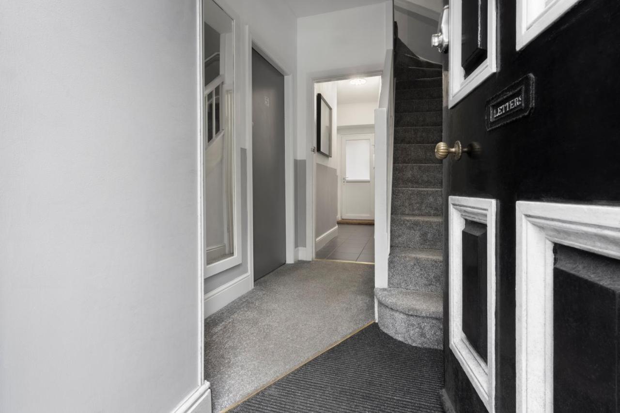 - District In Guest house