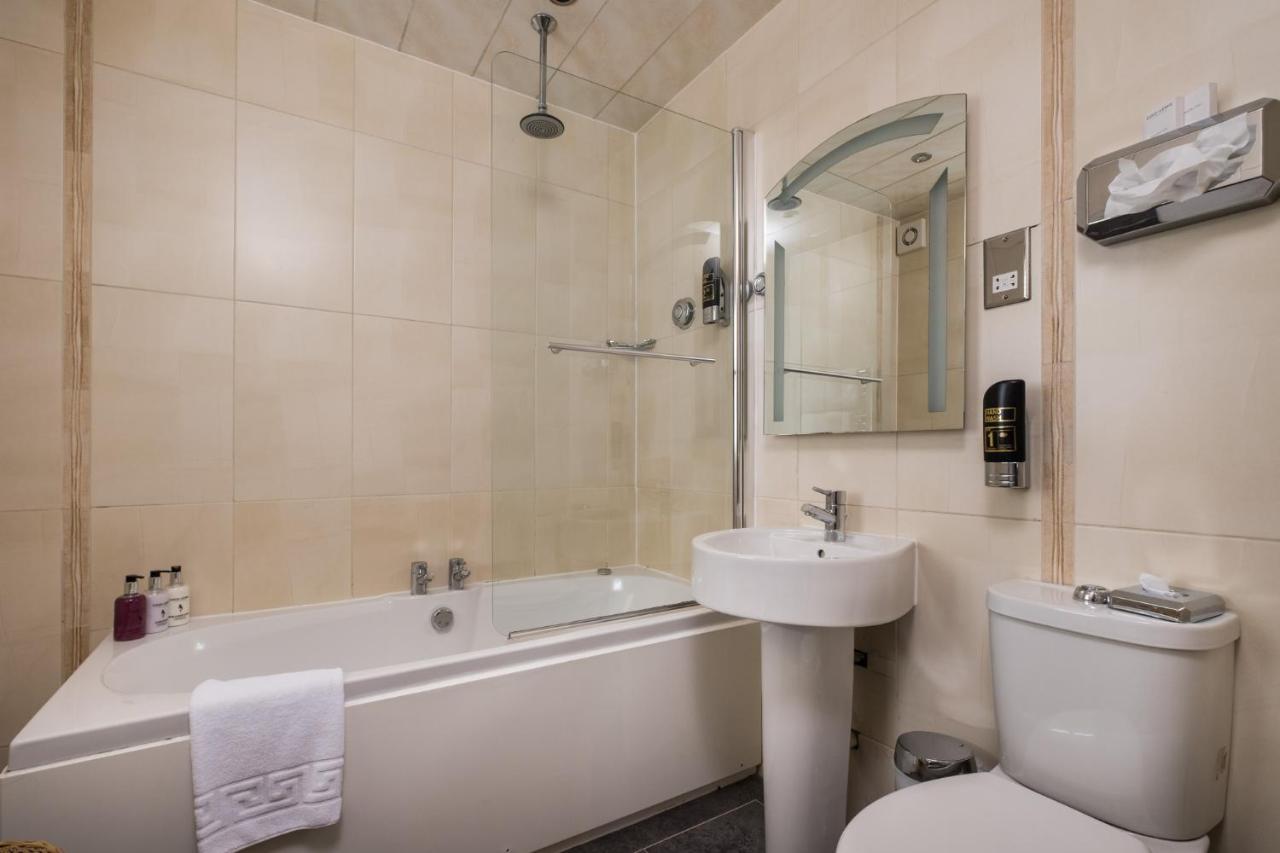 The Howbeck & The Retreat Incl Off-site Health Club And Parking Ev Point Available 5* Windermere