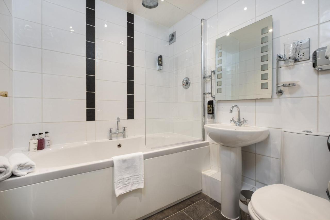 Guest house The Howbeck & The Retreat Incl Off-site Health Club And Parking Ev Point Available 5*