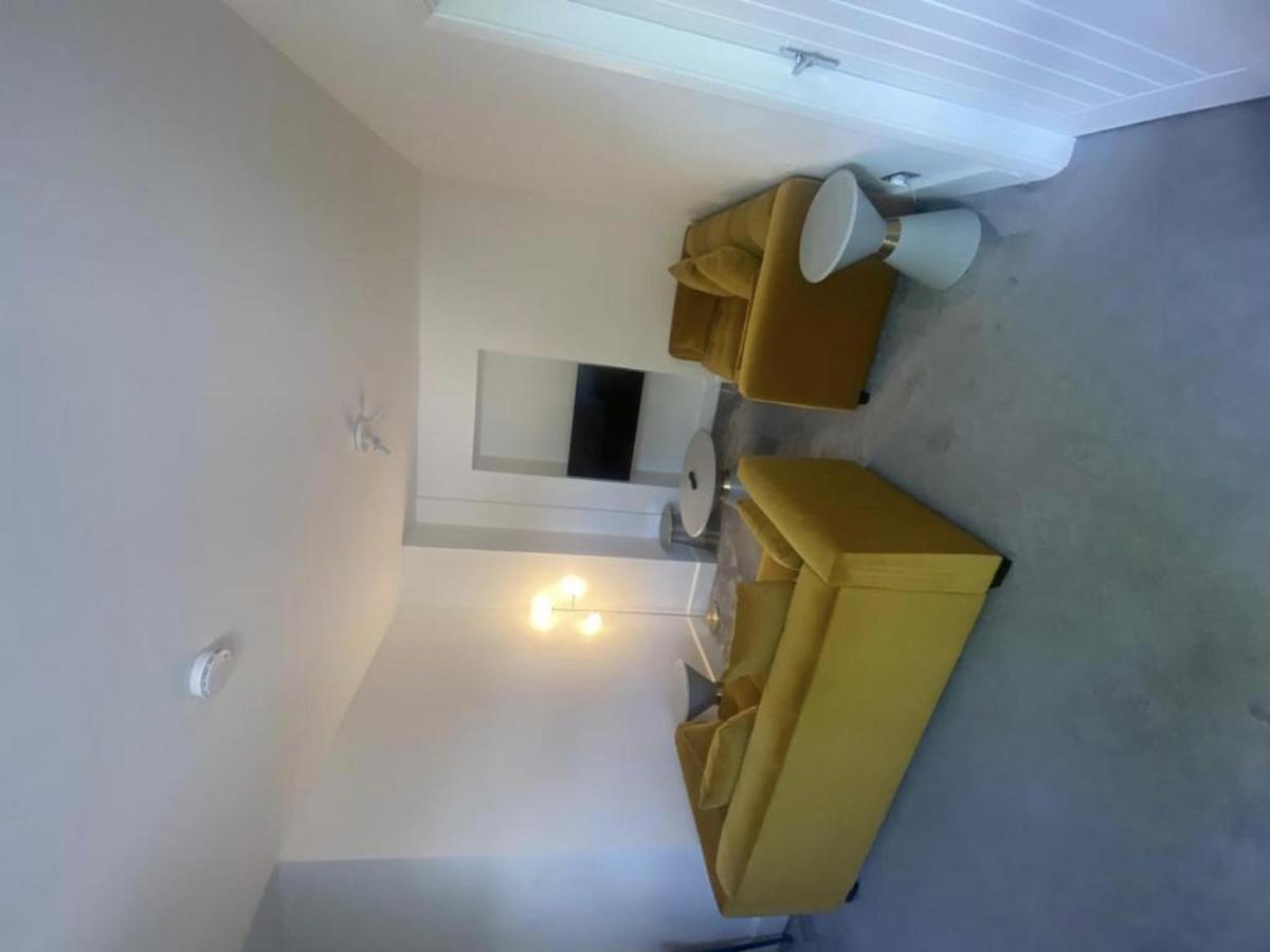 The Mews With Free Private Parking Apartment Windermere