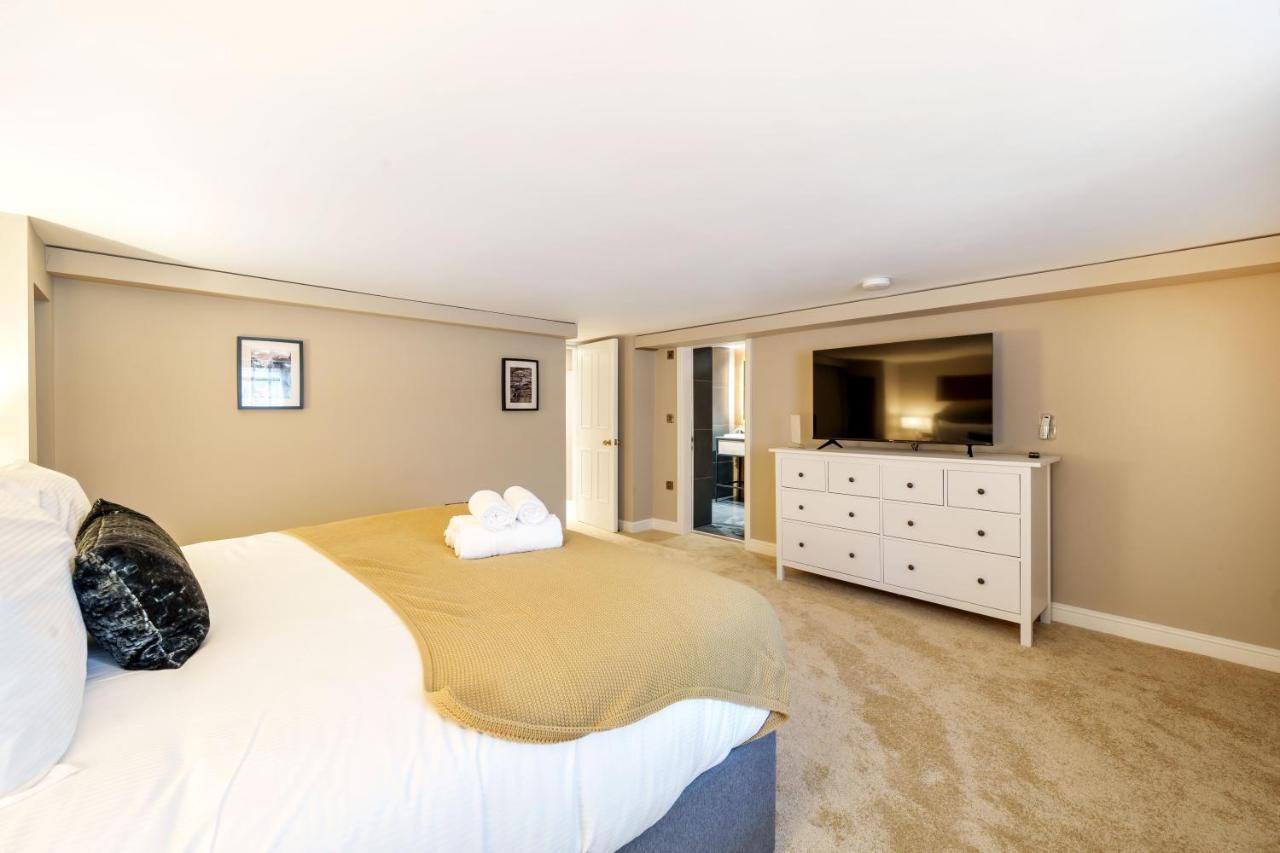 The Governance Apartment *
