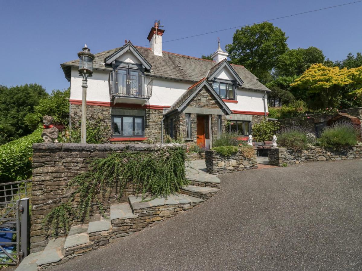 Storrs * Windermere