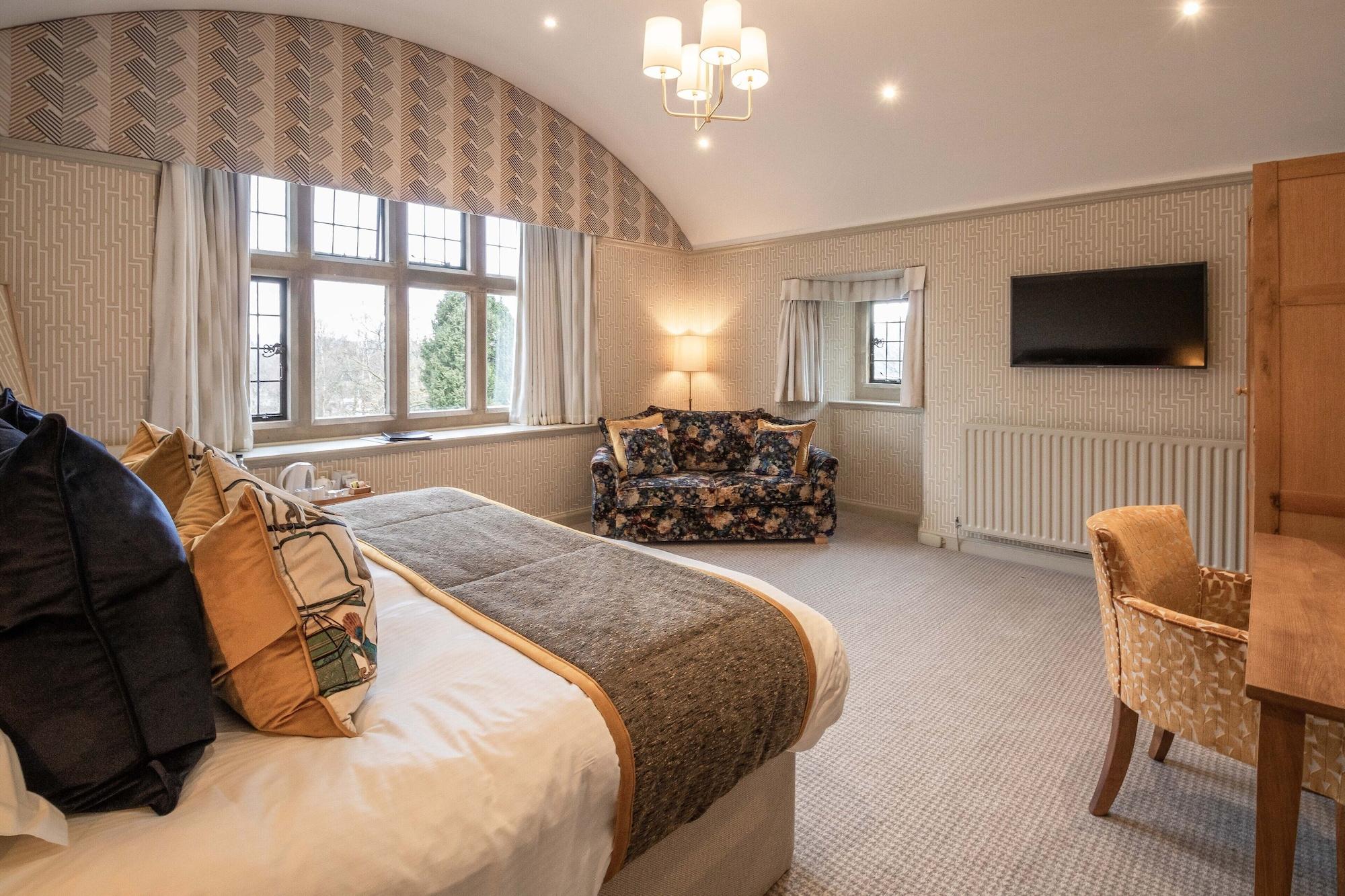 Cragwood Hotel