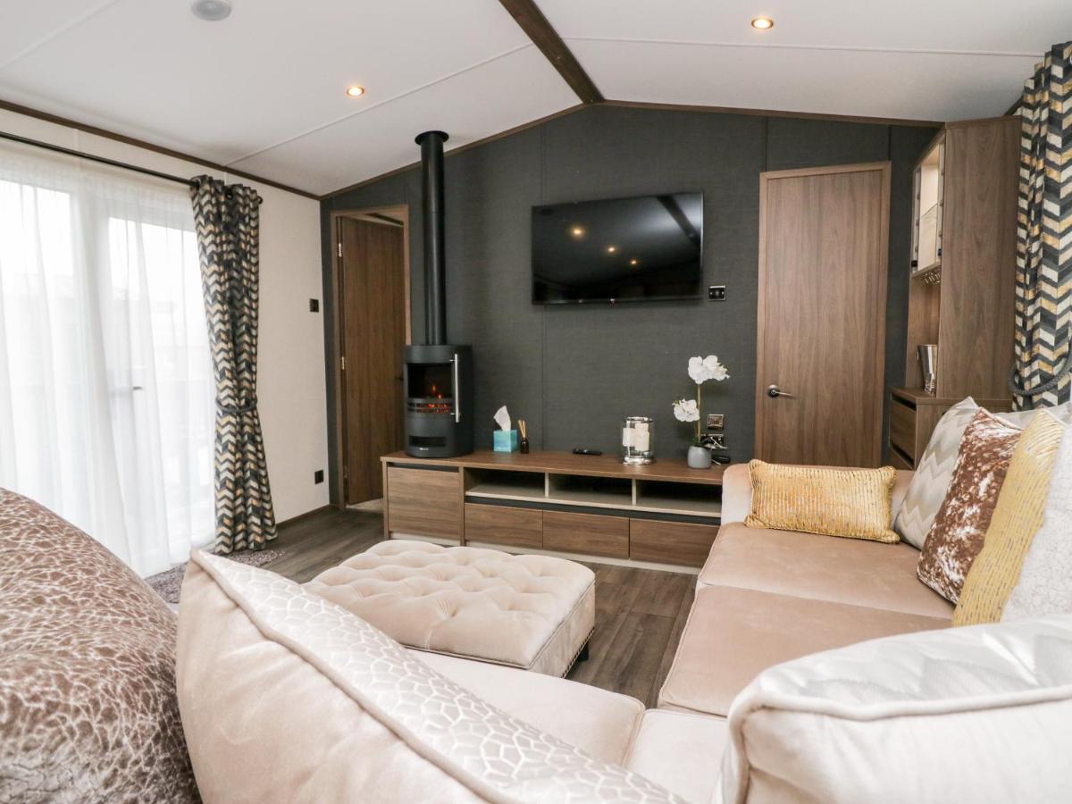 43 Pony Meadow Windermere