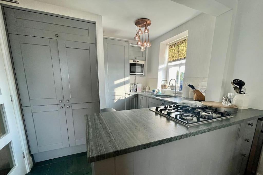 Apartamento Perfectly Located, Bowness Flat With Free Parking And Views *