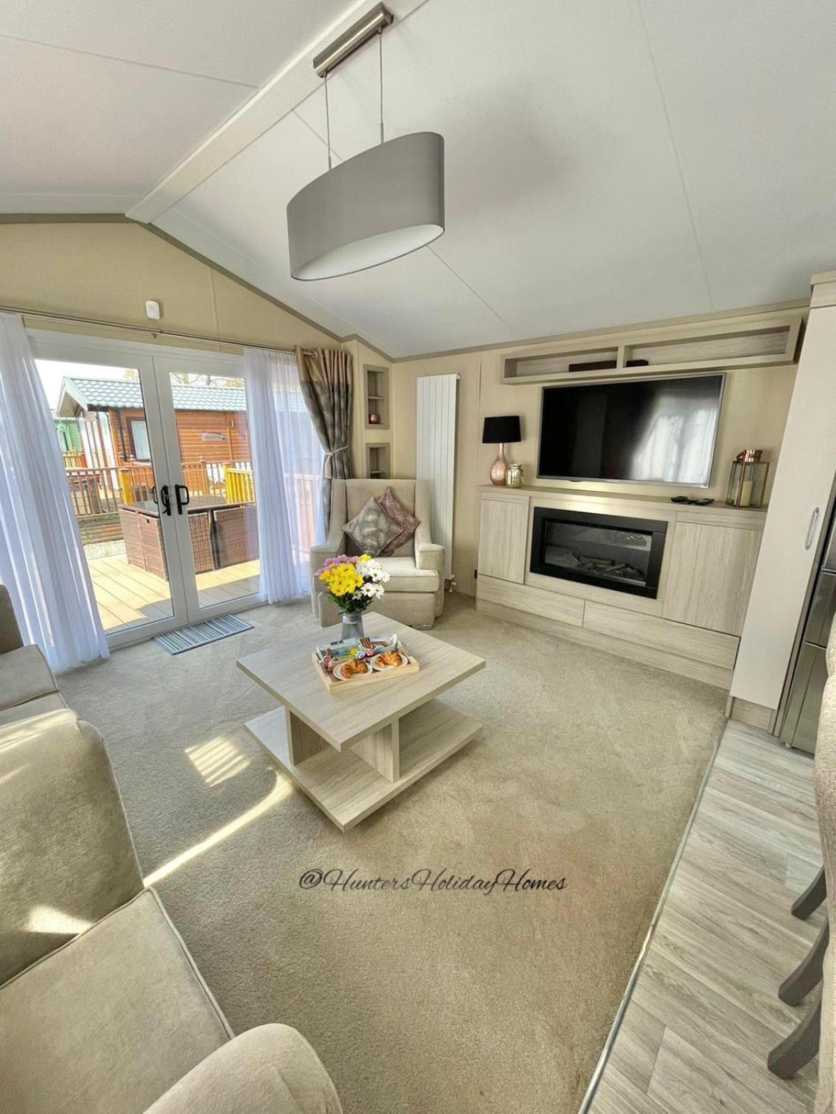 Chalet View - White Cross Bay Windermere