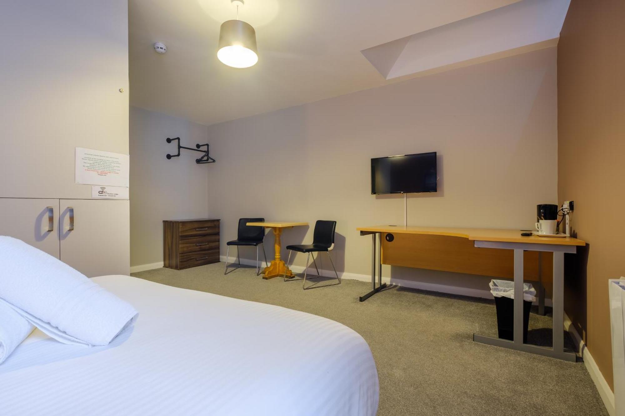 Station - Free Off-site Health Club Access With Pool, Sauna, Steam & Gym