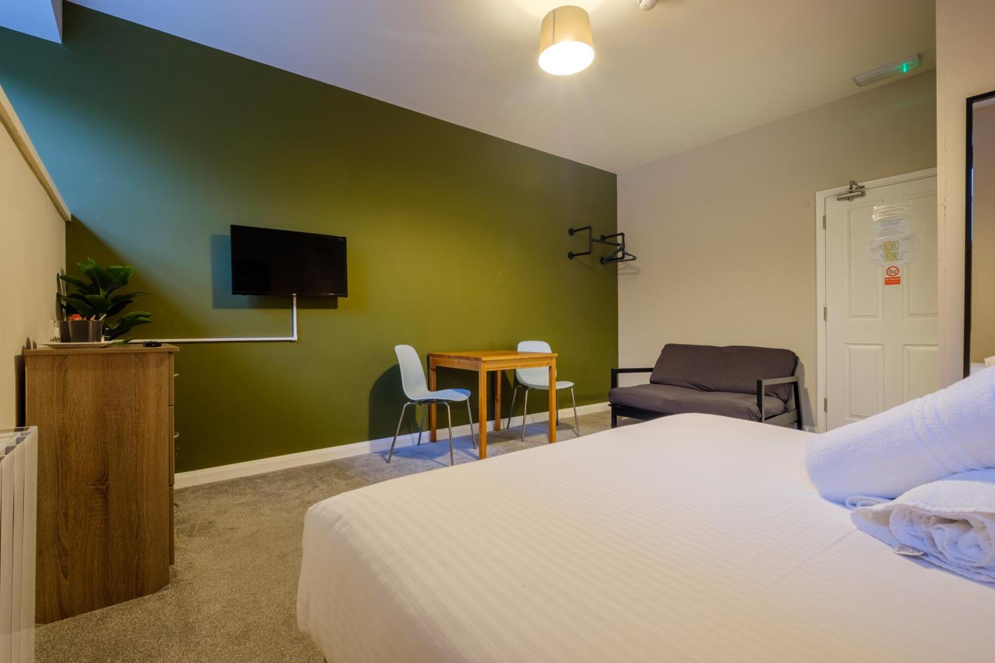 Station - Free Off-site Health Club Access With Pool, Sauna, Steam & Gym 3*