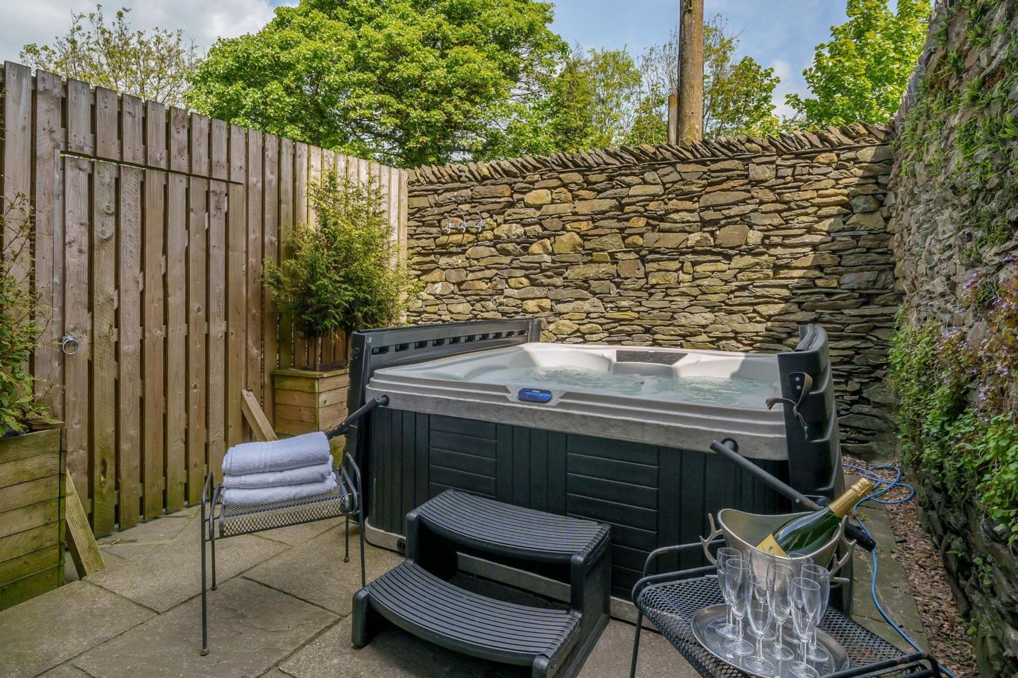 Holiday home Number One Windermere