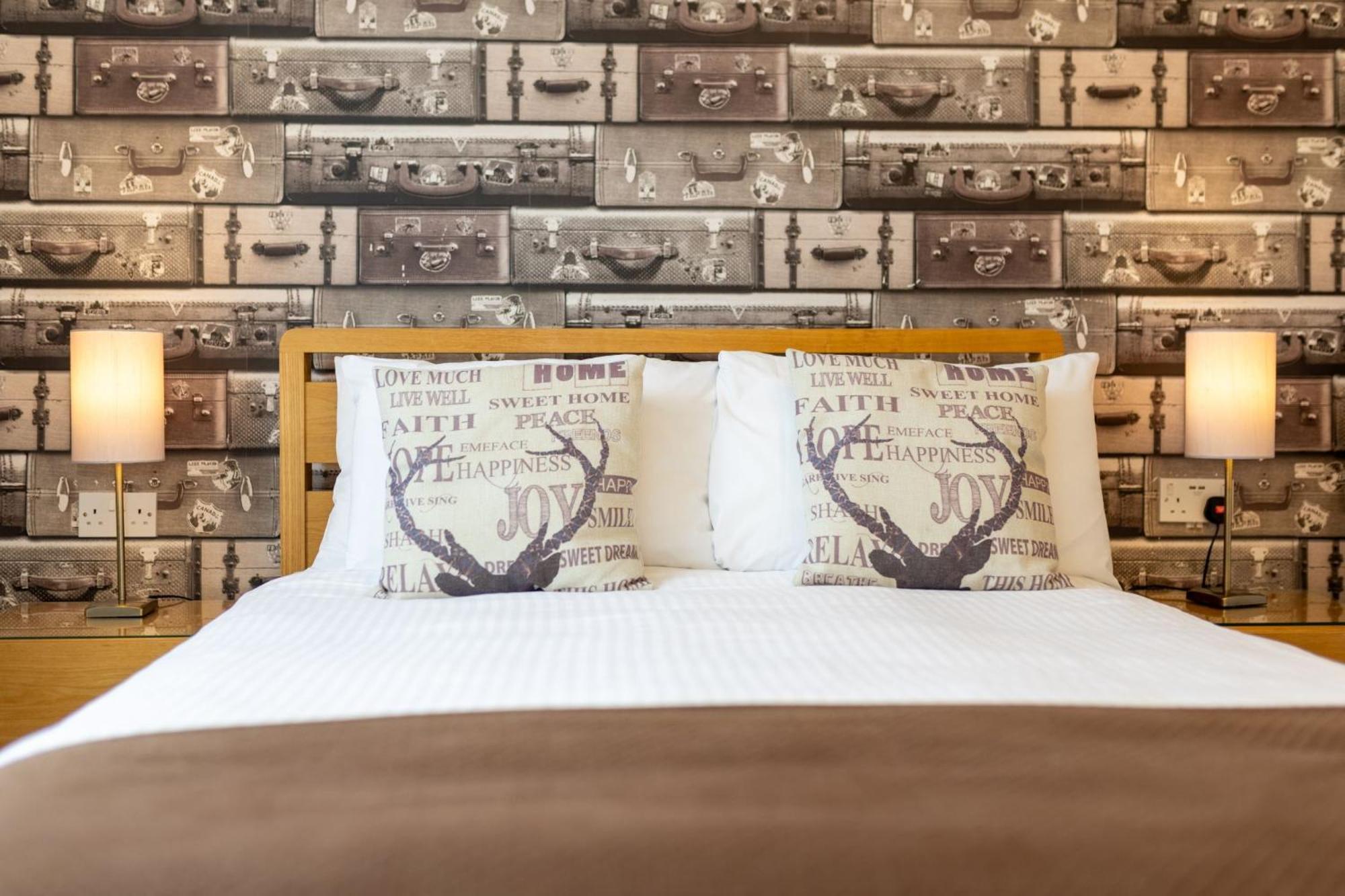 Guest house Thornbank House Offering Breakfast And With Free Off Site Health Club