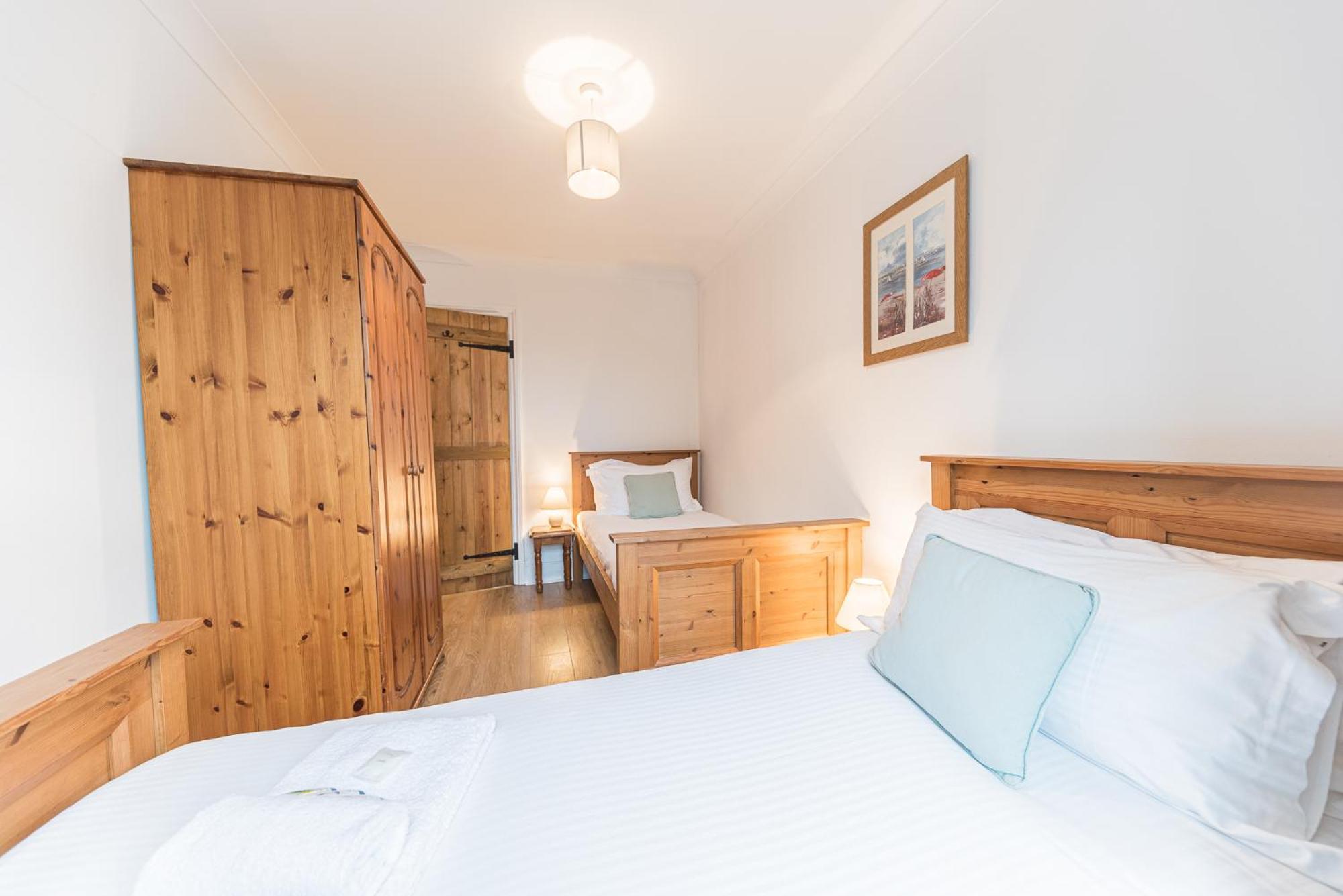 Holiday home Central Windermere, Victorian Cottage, Family Friendly With Parking And A Wood Burner *