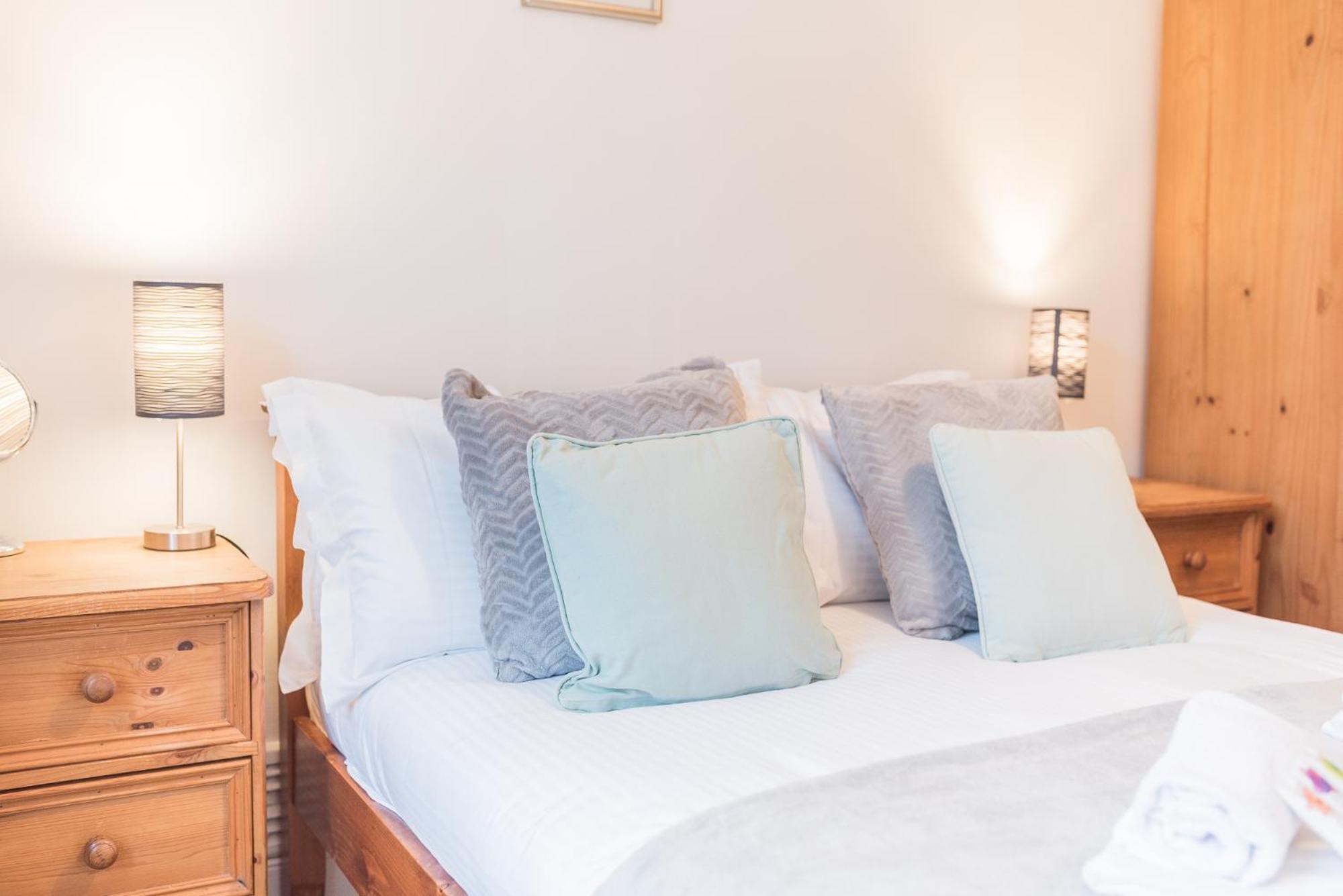 Holiday home Central Windermere, Victorian Cottage, Family Friendly With Parking And A Wood Burner