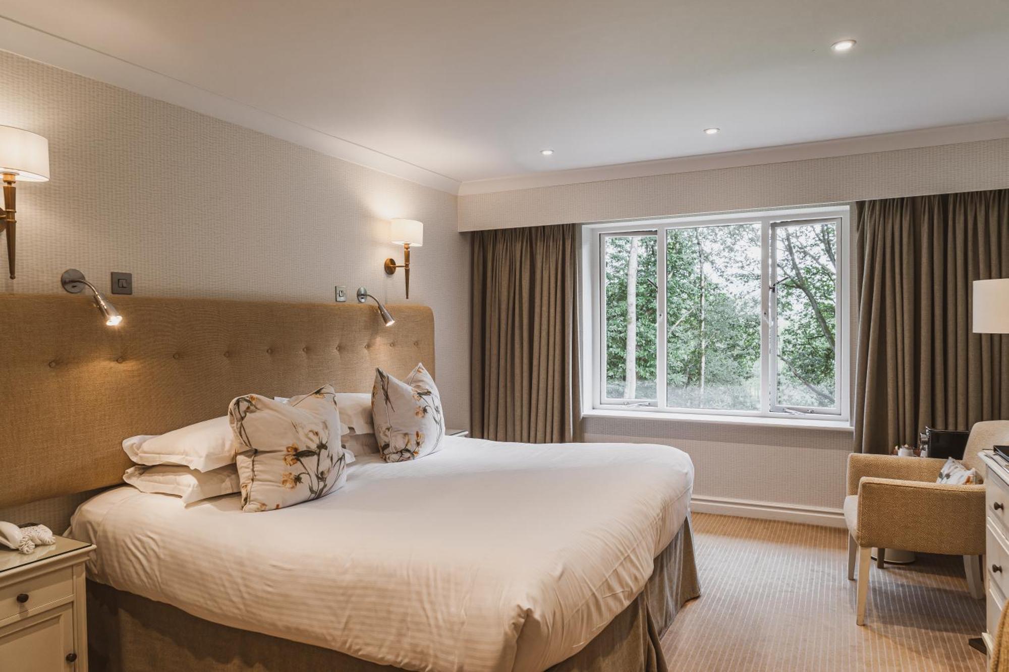 Cragwood Hotel