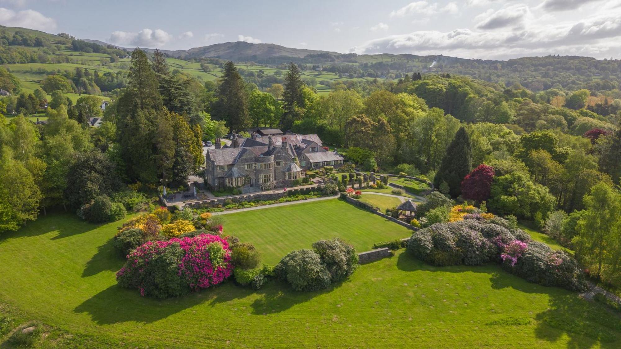 Cragwood Hotel