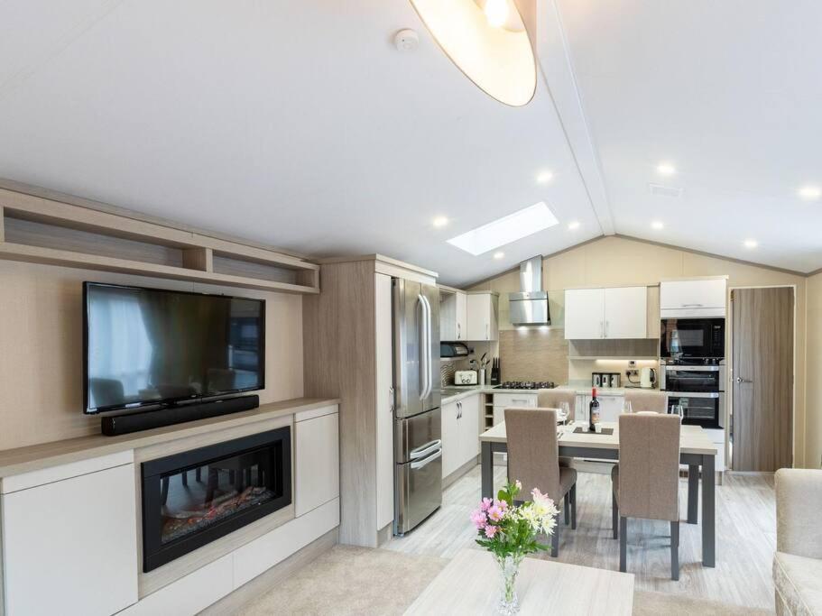 Apartment - White X Bay Windermere