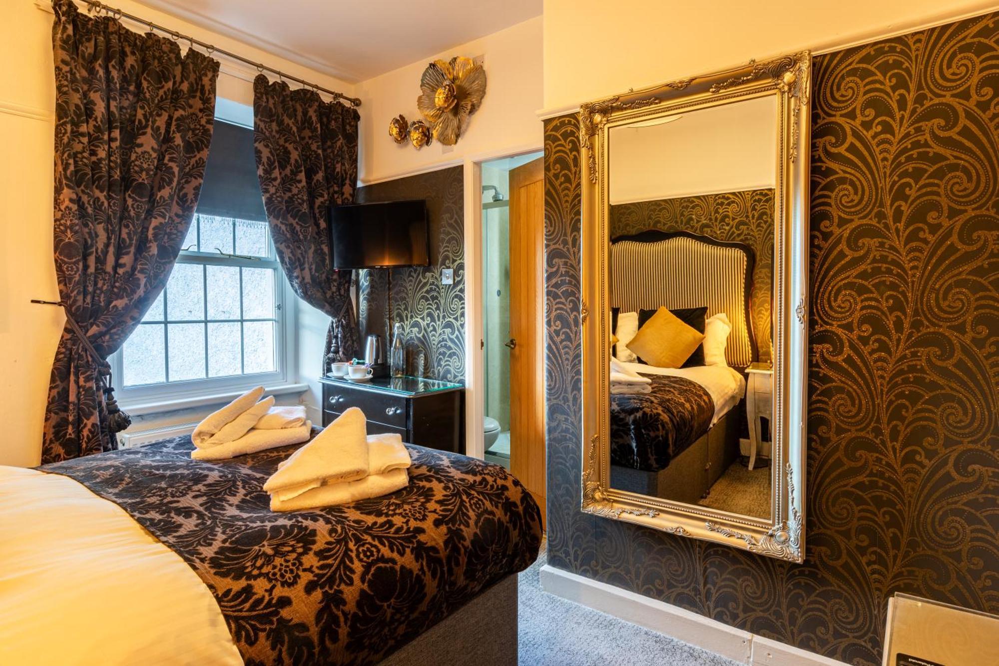 Guest house Holly With Free Off Site Health Club 4*