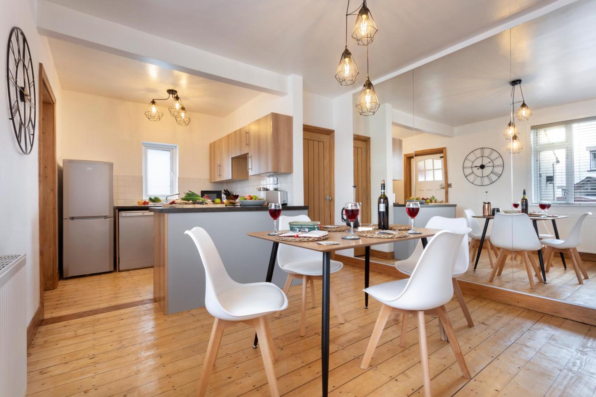 Ellerthwaite Place X3 Bed House With Hot Tub In Windermere