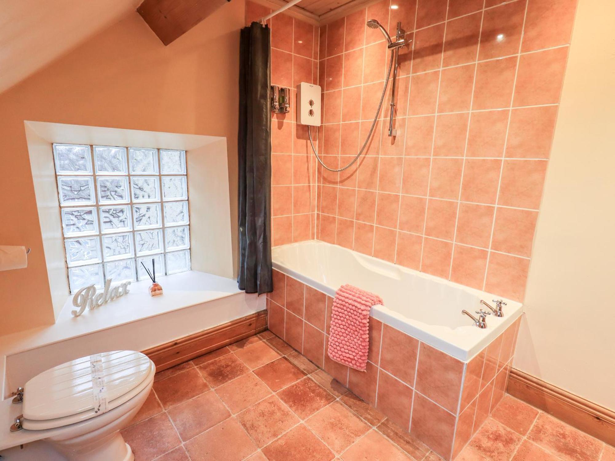 Holiday home Granary Nook