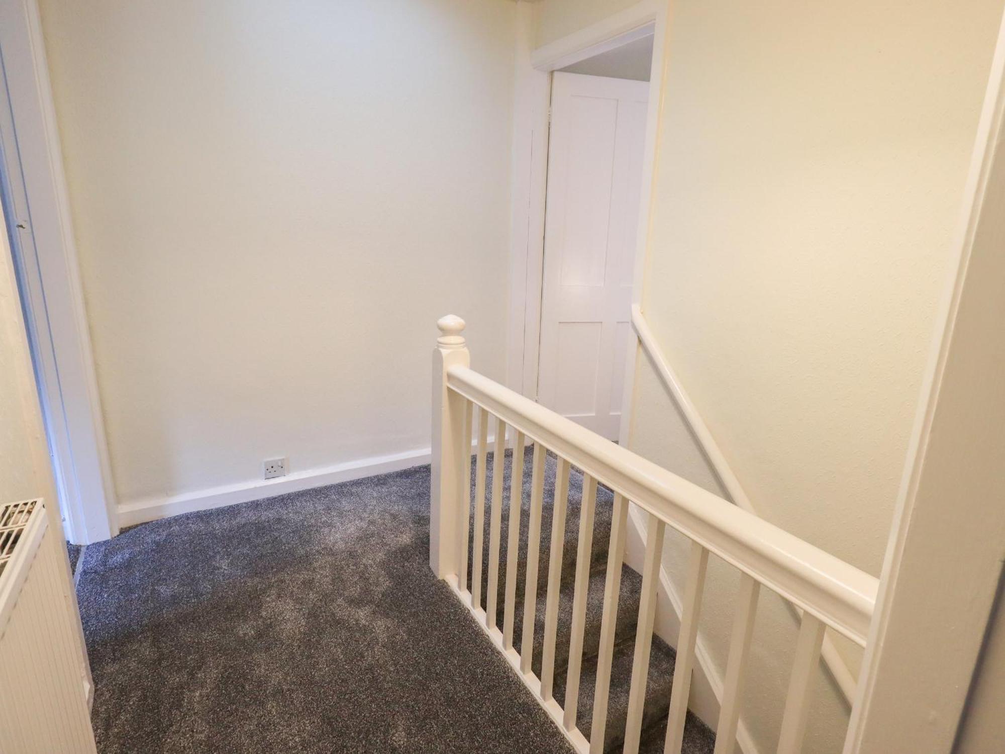 6 Calgarth View