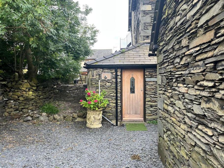 Apartment The Mews, Private Parking Included,