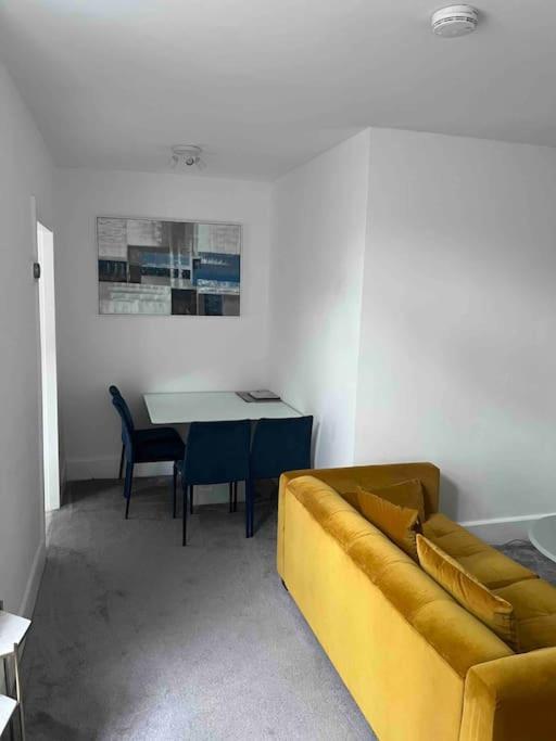 The Mews, Private Parking Included, Windermere