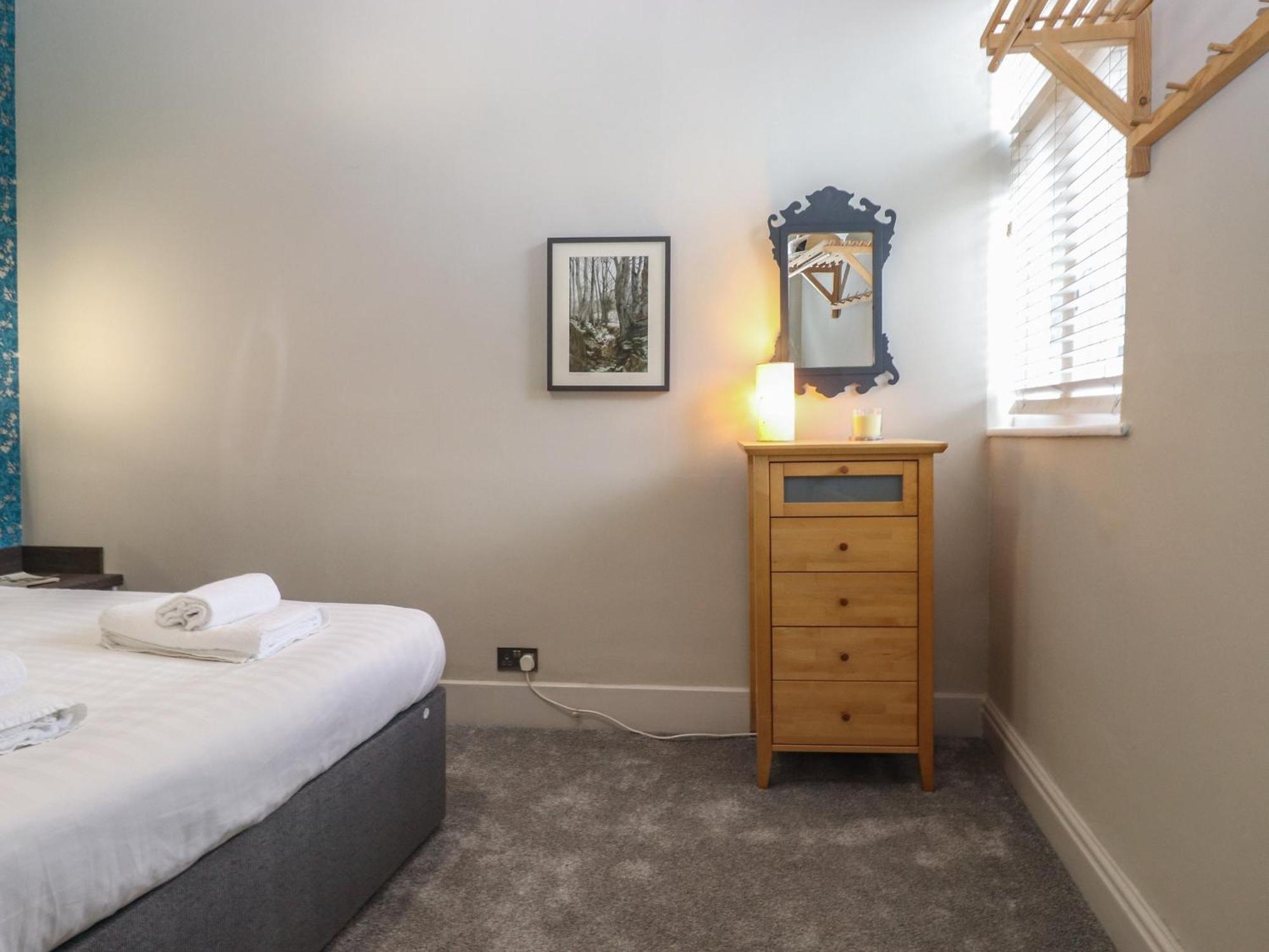 Windermere Central Apartment