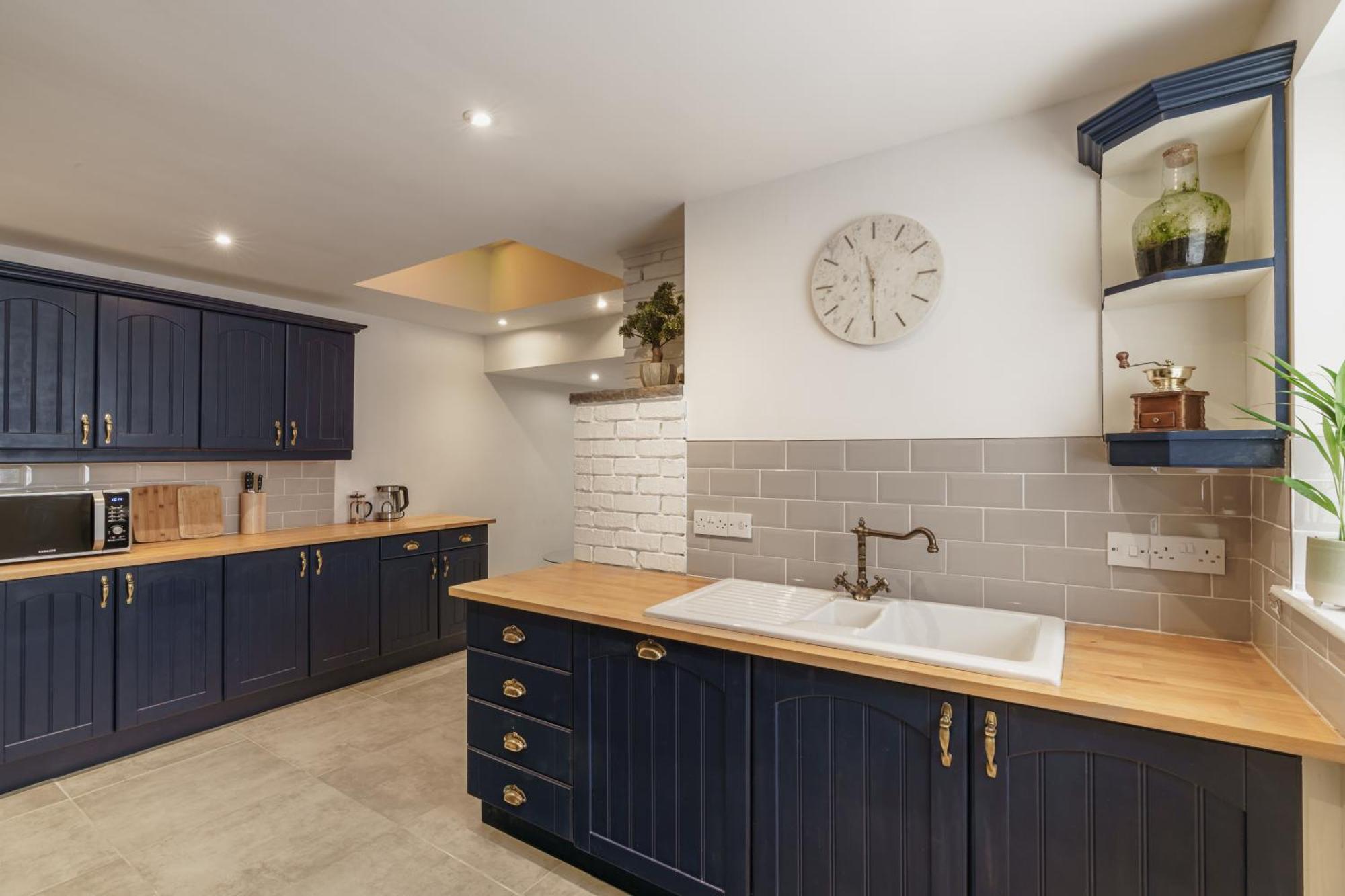 Heathmere- Lovely Views, Free Parking, Pet Friendly Holiday home *
