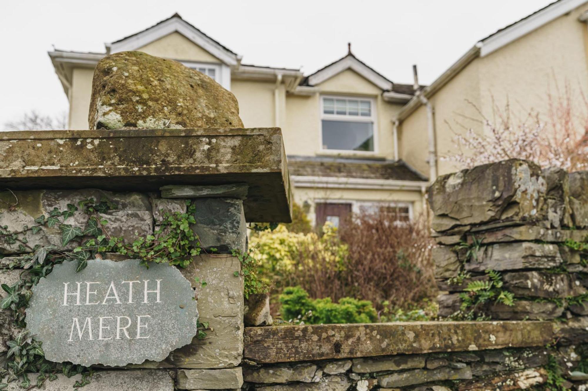 Holiday home Heathmere- Lovely Views, Free Parking, Pet Friendly *