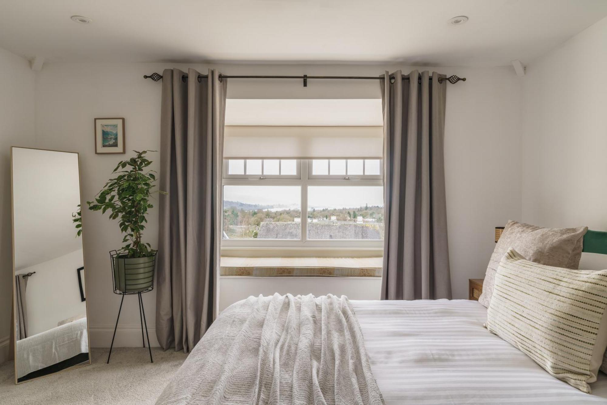 Heathmere- Lovely Views, Free Parking, Pet Friendly Holiday home Windermere