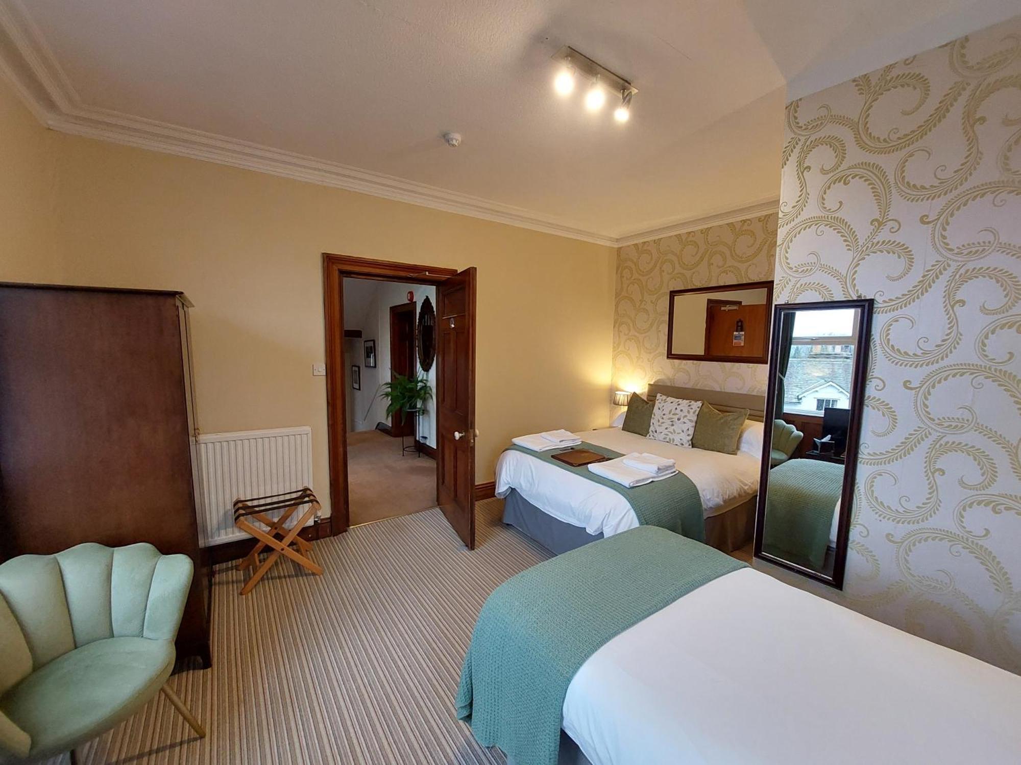 1 Park Road 4*