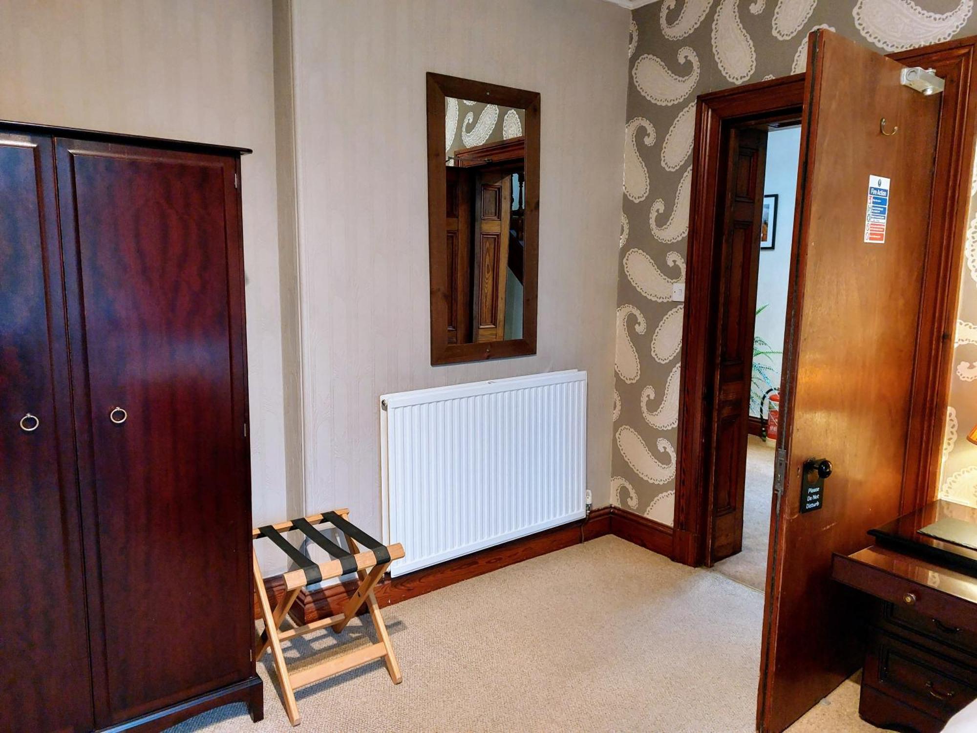 1 Park Road 4* Windermere