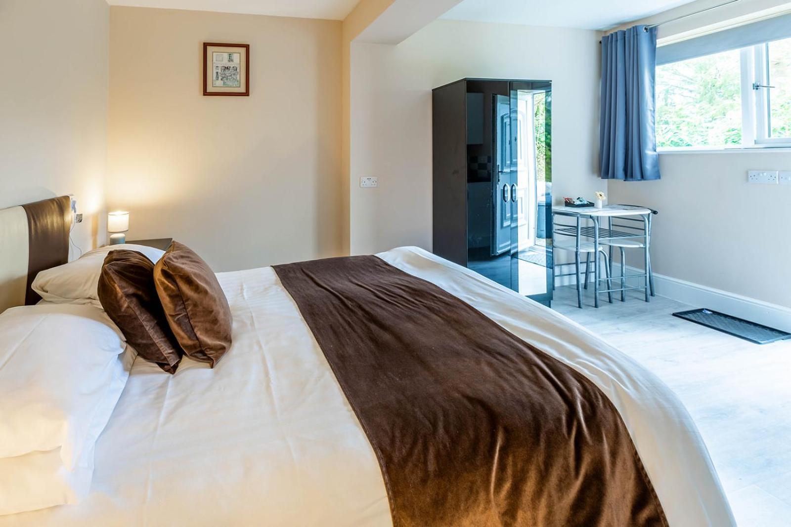Roger Ground - With Onsite Car Parking 4* Windermere