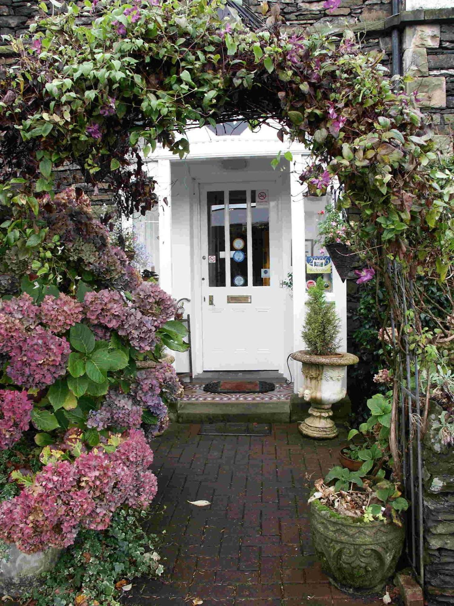 Guest house Kirkwood 4*