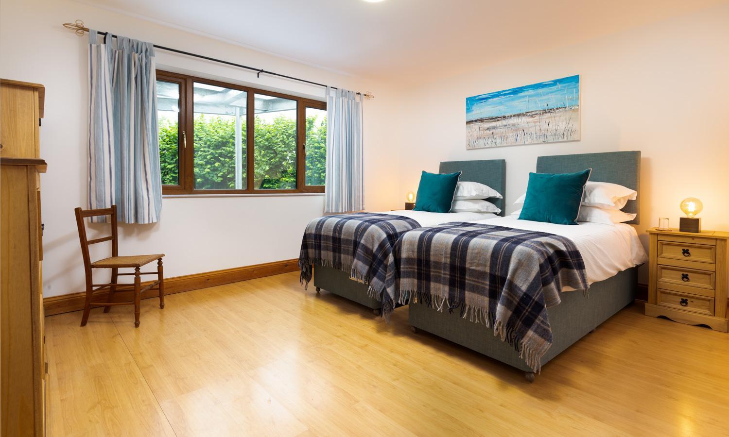 View From Within, Bowness - Dog Friendly With Hot Tub