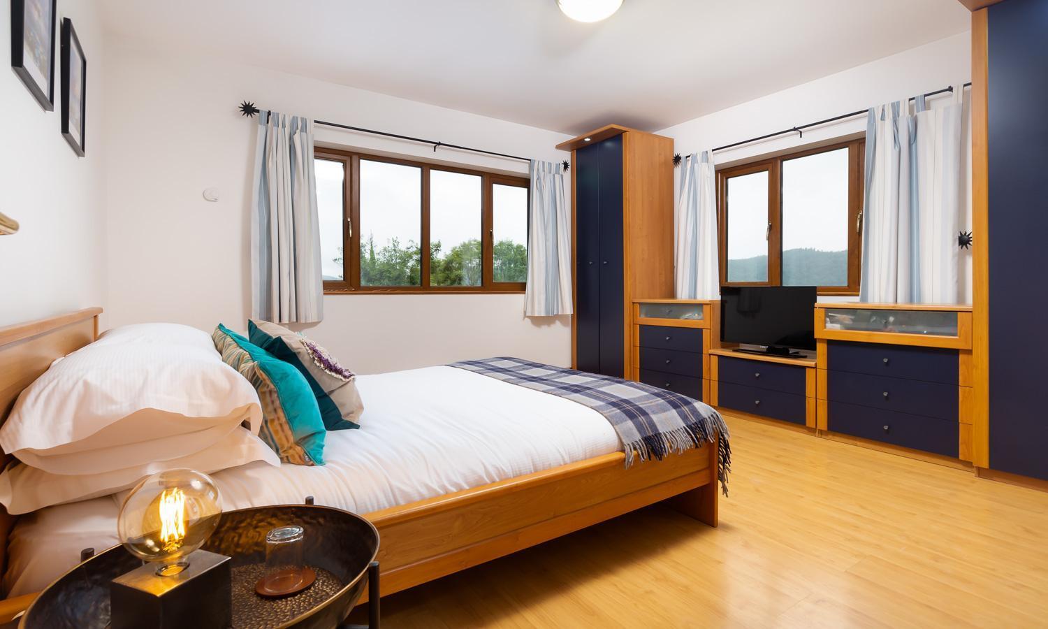 View From Within, Bowness - Dog Friendly With Hot Tub Windermere