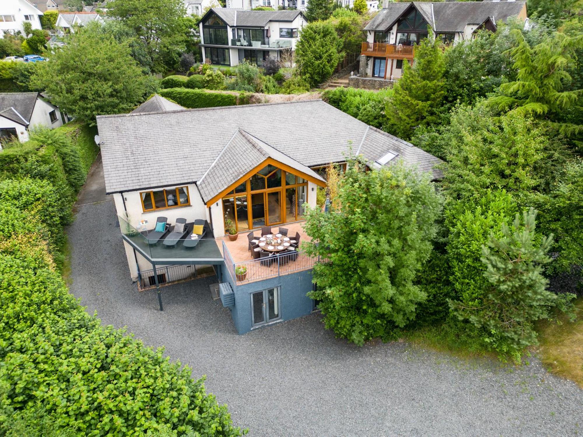 View From Within, Bowness - Dog Friendly With Hot Tub